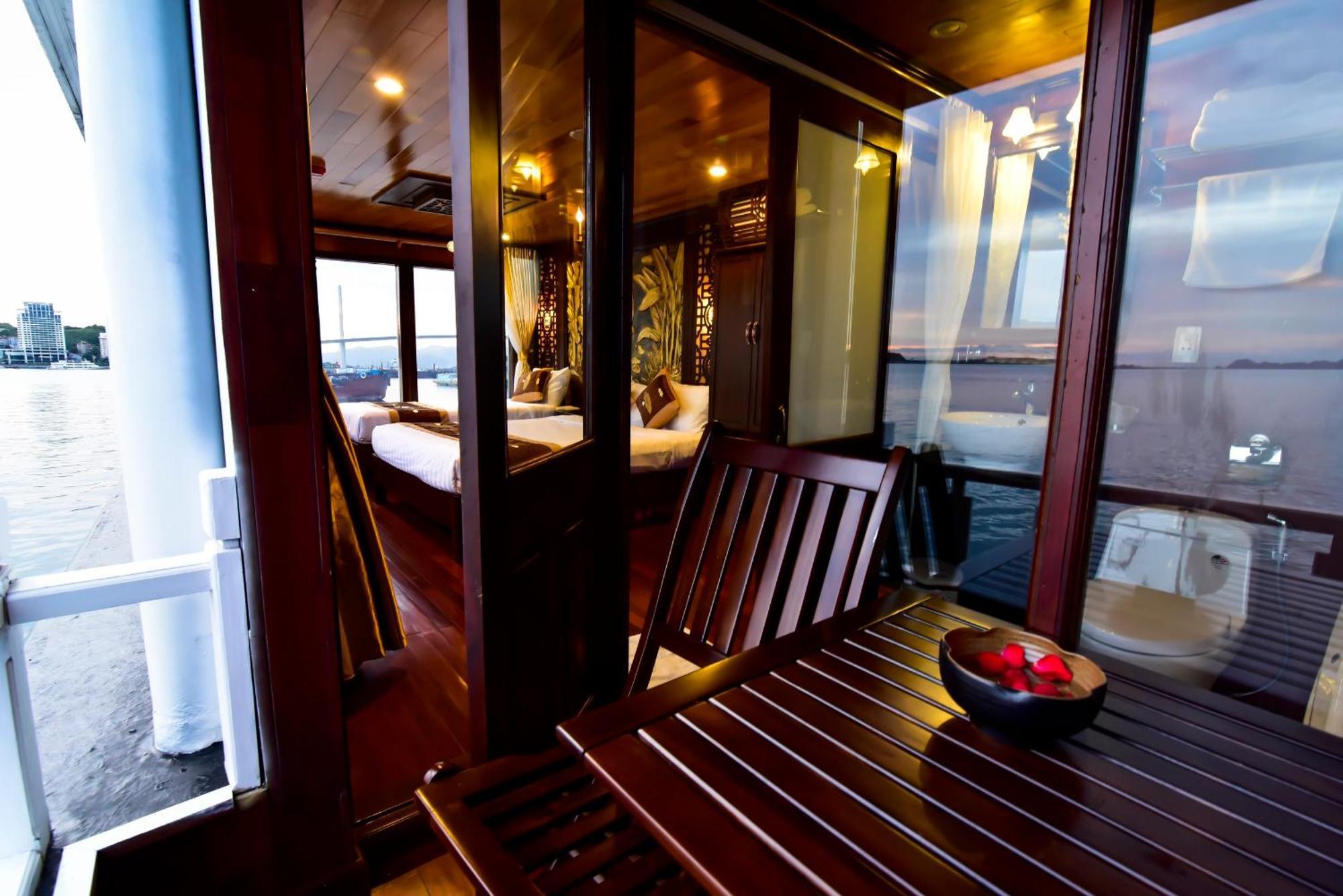 Hotel Renea Cruises Halong Hạ Long Exterior foto