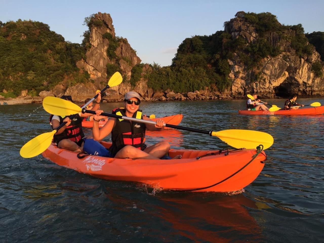 Hotel Renea Cruises Halong Hạ Long Exterior foto