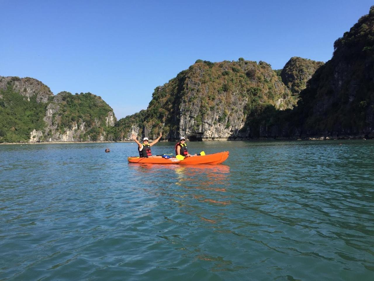 Hotel Renea Cruises Halong Hạ Long Exterior foto
