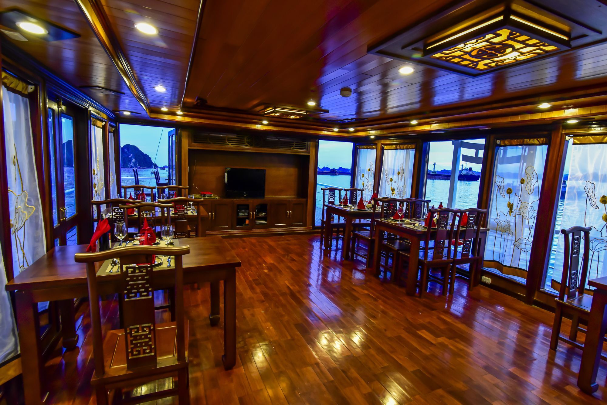 Hotel Renea Cruises Halong Hạ Long Exterior foto