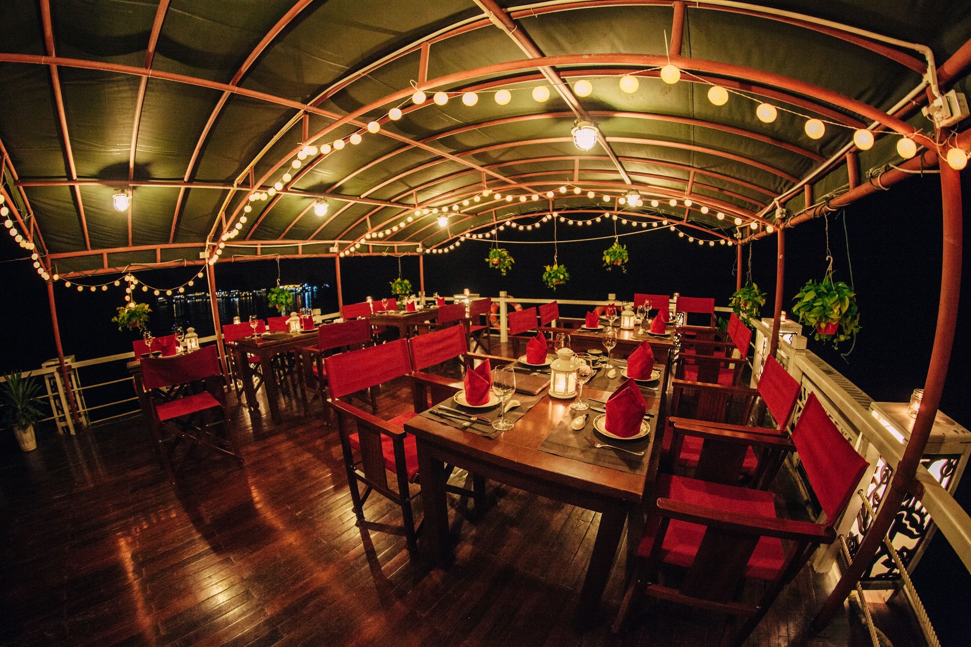 Hotel Renea Cruises Halong Hạ Long Exterior foto